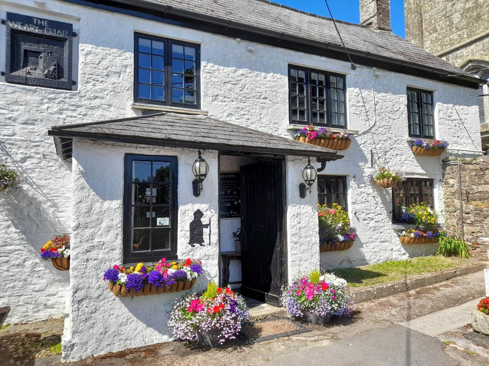 The Weary Friar Inn Pillaton Екстериор снимка